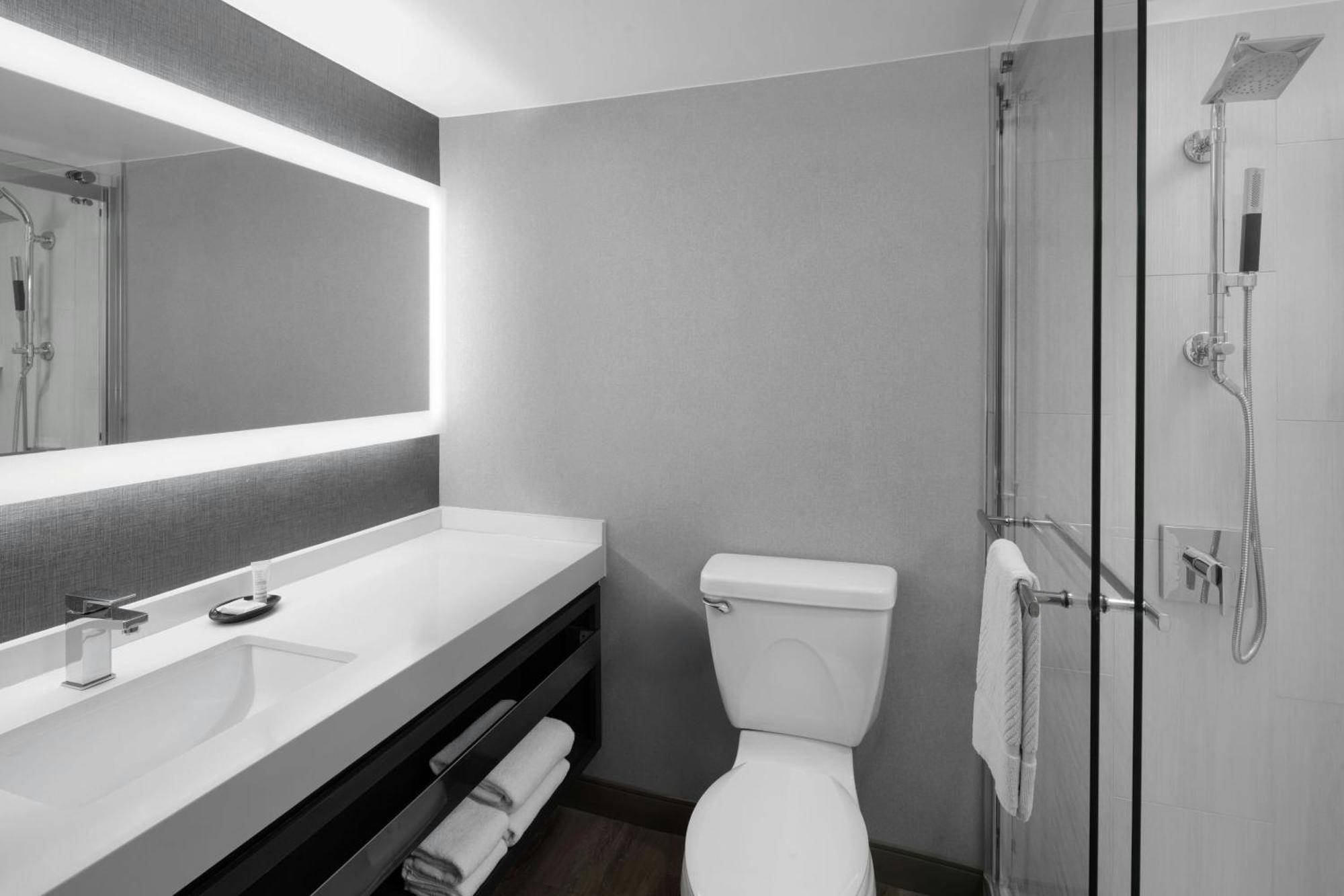 Hotel Ac National Landing 4*